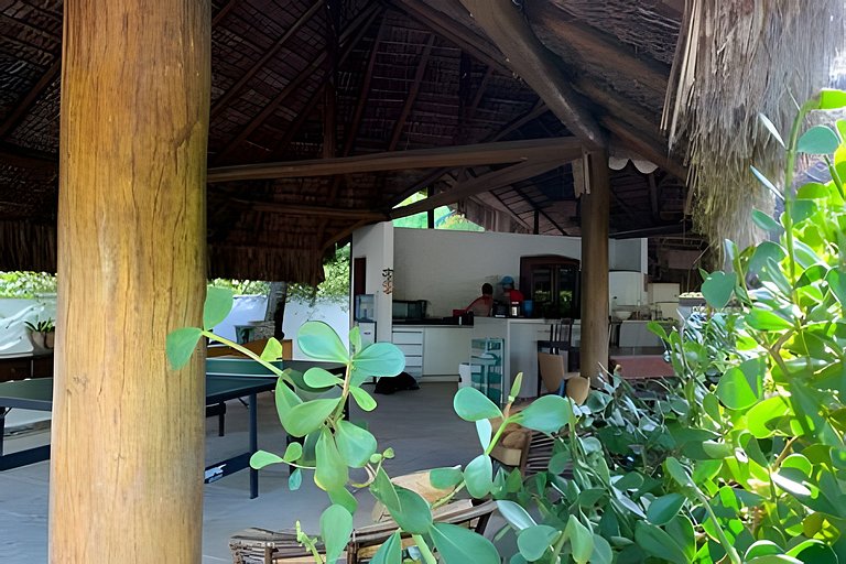 Paraíso de 7 quartos, 6 suítes, piscina, no Pontal