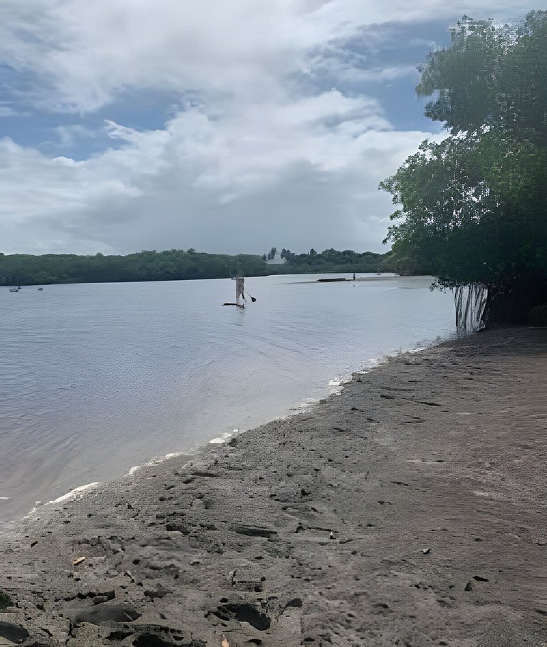 Paraíso de 7 quartos, 6 suítes, piscina, no Pontal