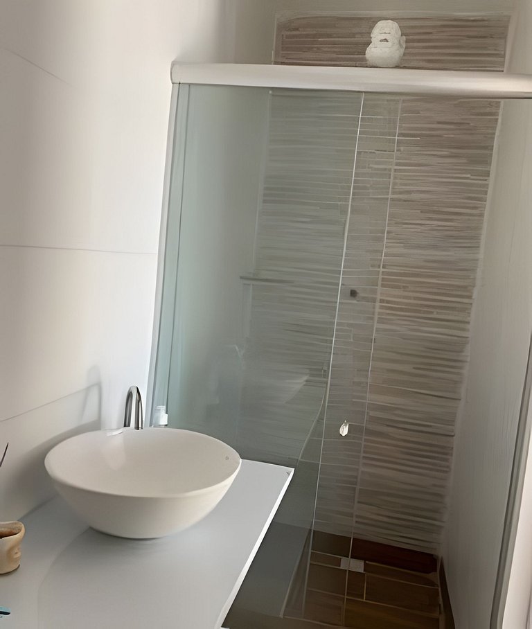 Paraíso de 7 quartos, 6 suítes, piscina, no Pontal